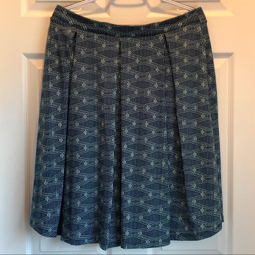 Lularoe Madison Pleated Skirt with Pockets